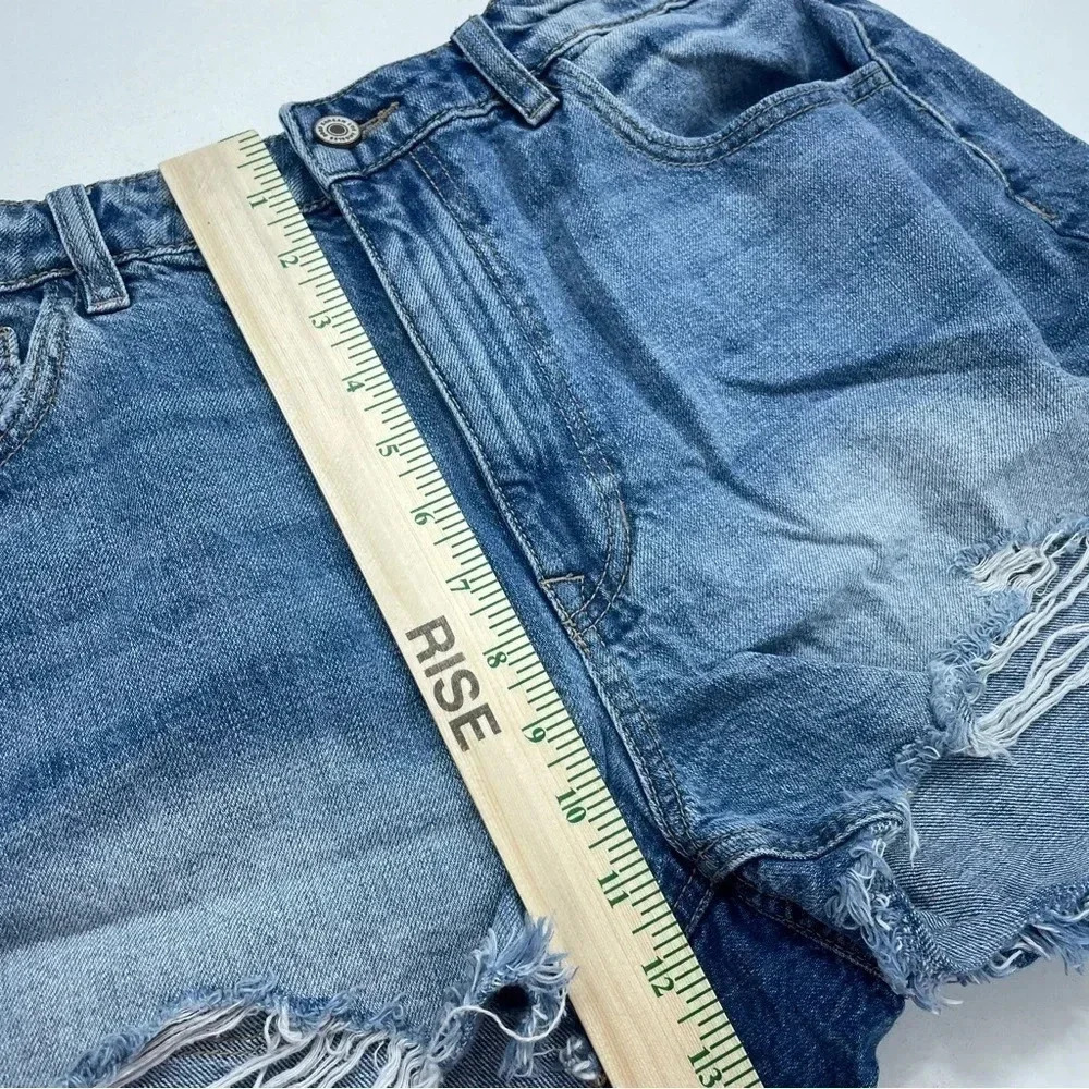 KanCan Womens Size 13 cut off distressed jean shorts 1066 - Picture 8 of 9